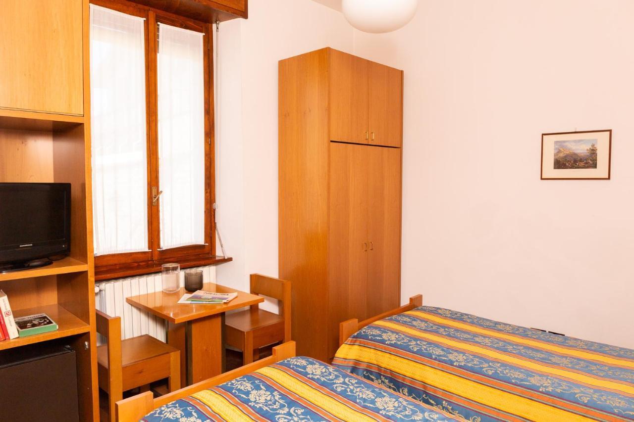 Albergo Sacro Monte 瓦雷泽 外观 照片