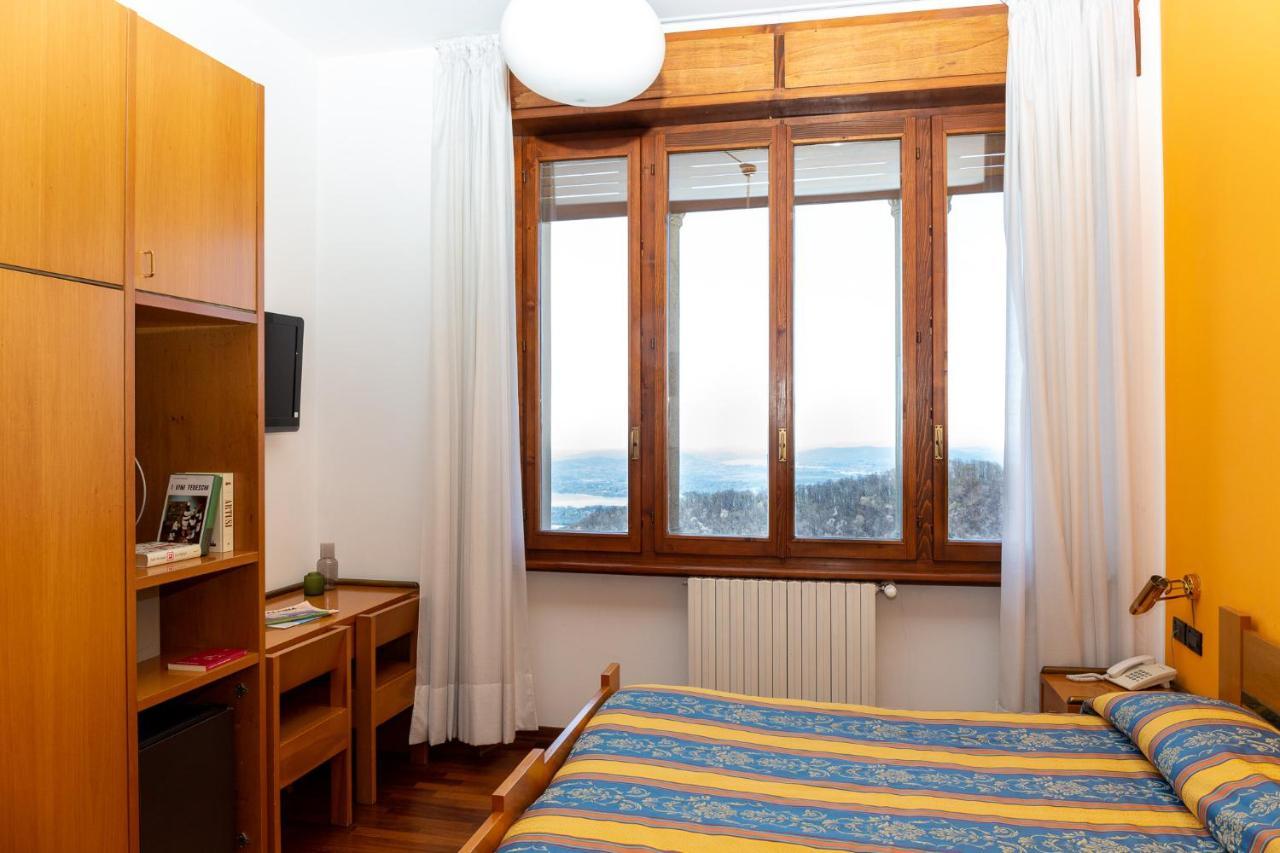 Albergo Sacro Monte 瓦雷泽 外观 照片