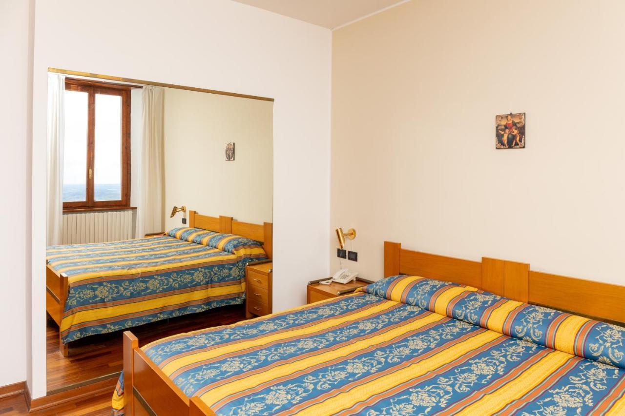 Albergo Sacro Monte 瓦雷泽 外观 照片