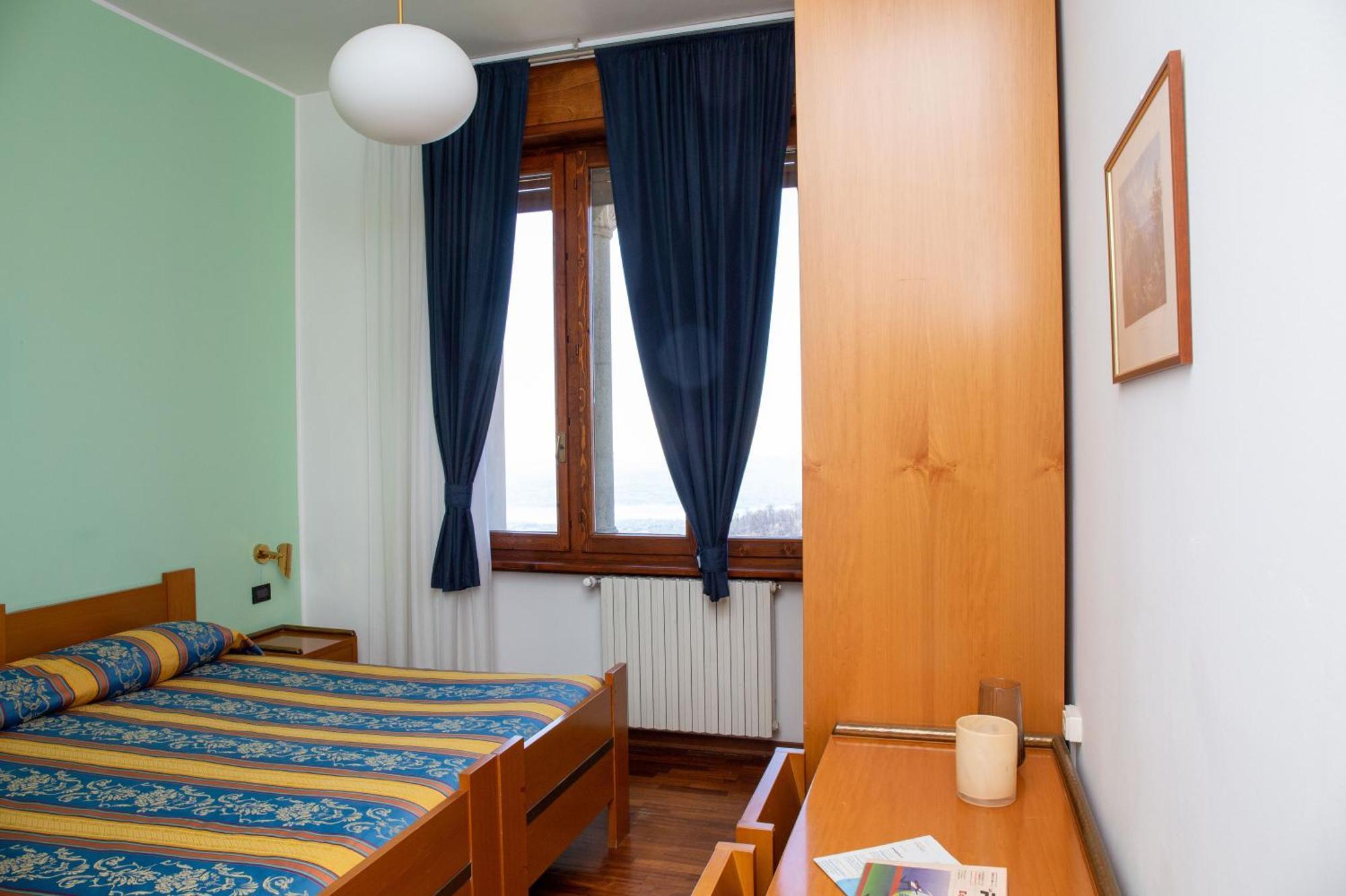 Albergo Sacro Monte 瓦雷泽 外观 照片