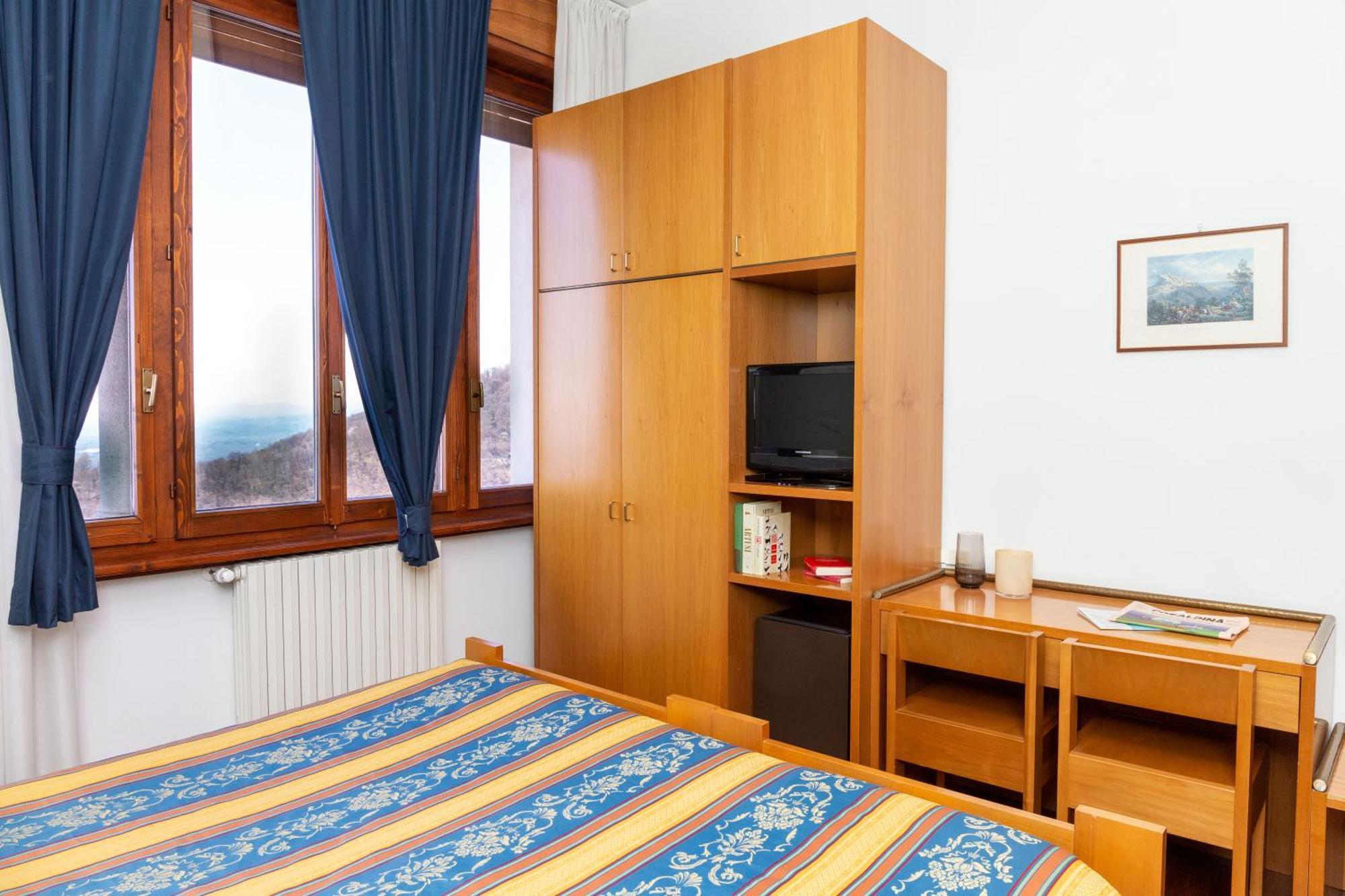 Albergo Sacro Monte 瓦雷泽 外观 照片